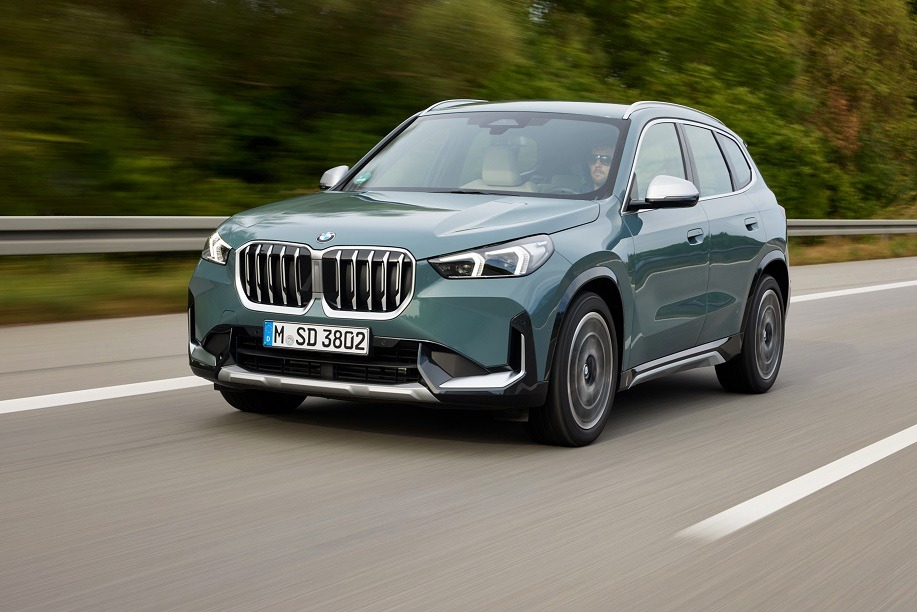 BMW X1 Review: Compact SUV with Style and Performance