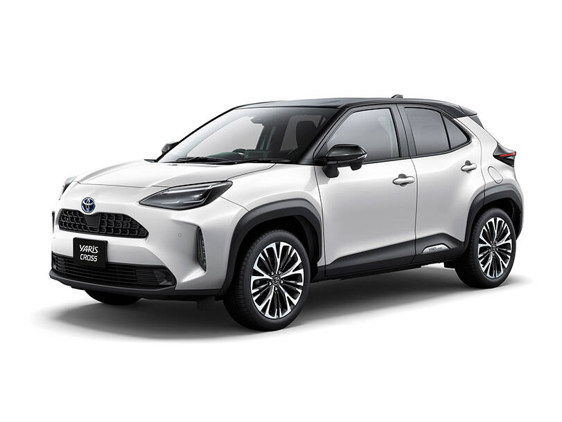 Toyota Yaris Cross Review: Hybrid SUV with Style & Efficiency